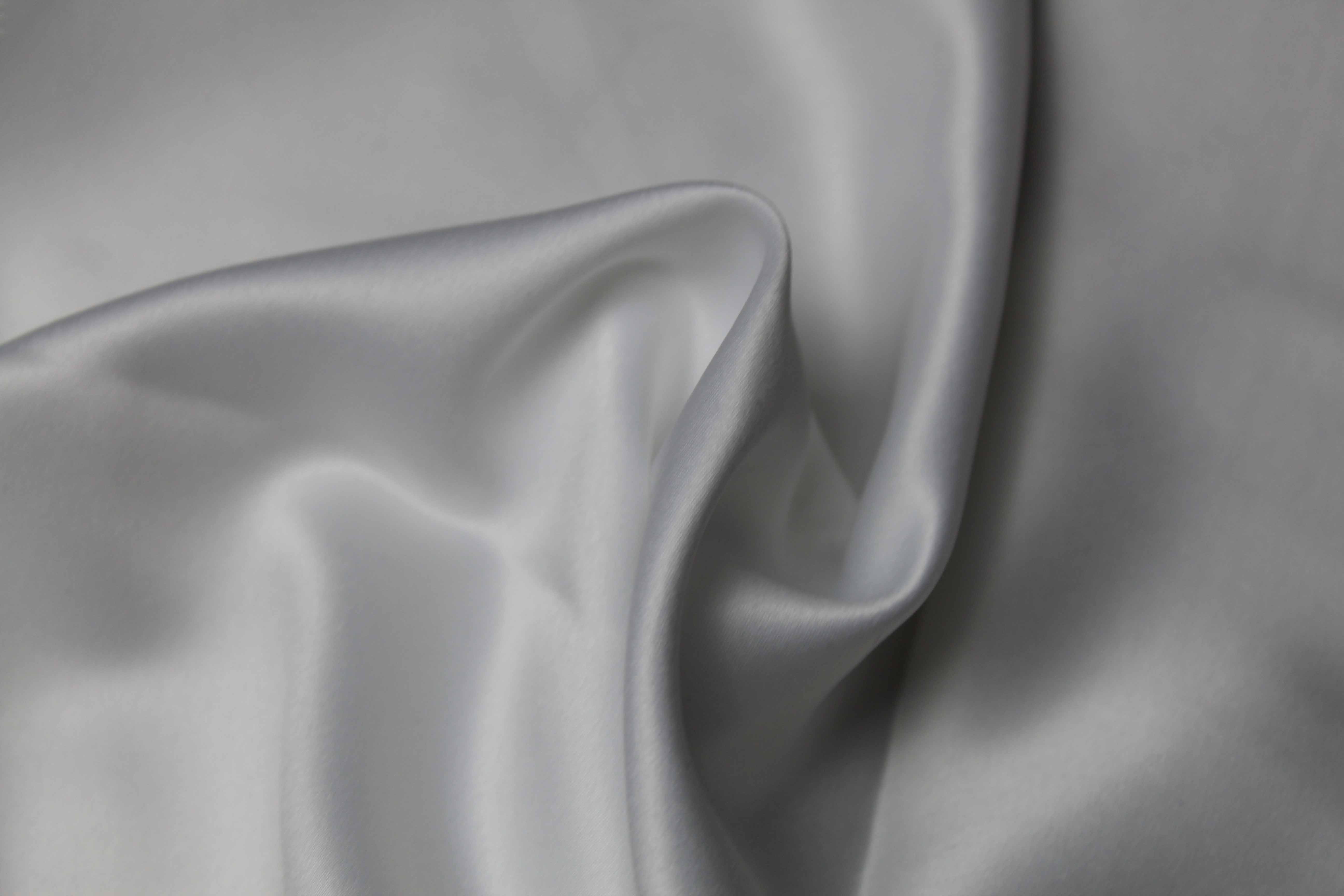 POLY SOFT SATIN - WHITE